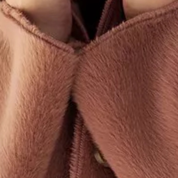 Velvet Coat - Picture 6 of 7